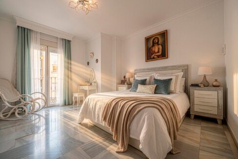 018_M_MALAGA